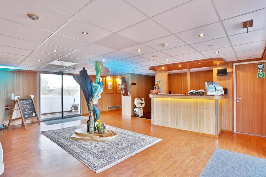 Botel Hotelschiff Junker Jorg *