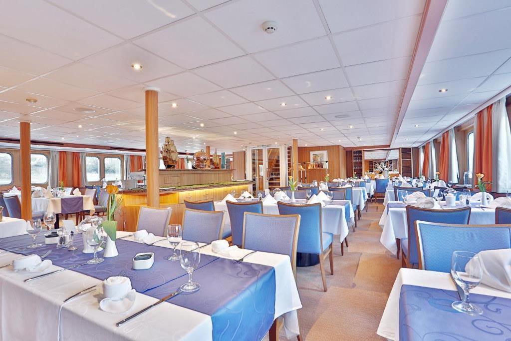 Hotelschiff Junker Jorg Botel